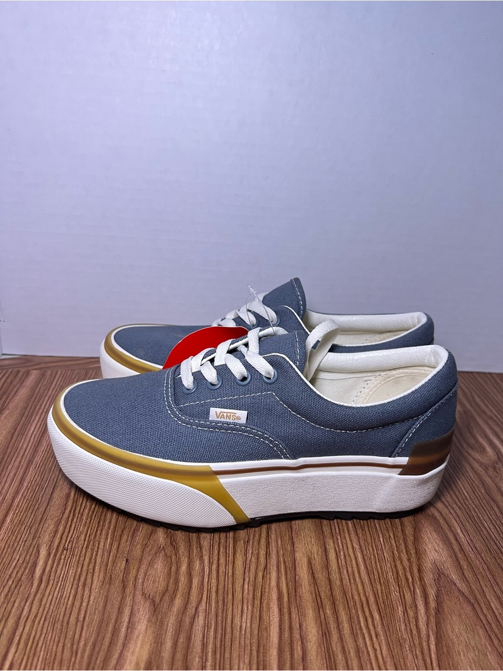 Vans Era Stacked
Canvas Stormy Weather
VNOA4BTORV2
Women’s size 6.5